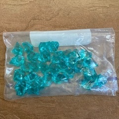 カラスの水槽とおまかせガラス玉付きの画像