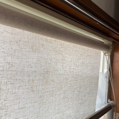ニトリ　ロールスクリーン　麻入り　80×220 交渉中