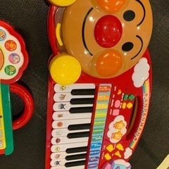 アンパンマン　ピアノ、英語　玩具　　5月9日、10日限定の画像