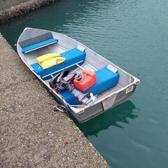 シーニンフ　アルミ船　5馬力船外機の画像