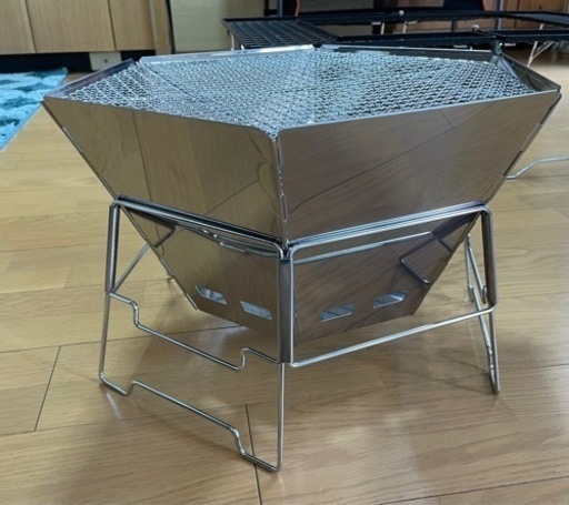 新品バーベキューテーブル、焚き火台セット