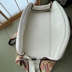 美品クーファン（移動式ベビーベッド）の画像