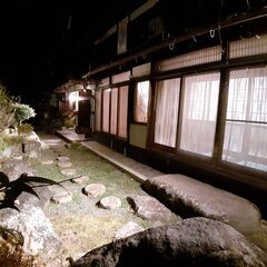 キレイで大きな庭付き一戸建てシェアハウス⭐️現在２部屋空いています‼️自然豊かな場所で暮らしてみませんか🌴 - 不動産