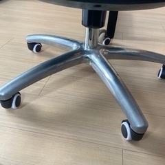 オフィスチェアの画像