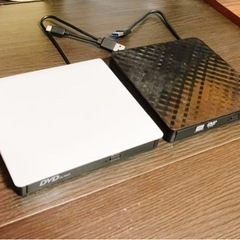 値下げ！外付けDVD【新品・未使用品】の画像