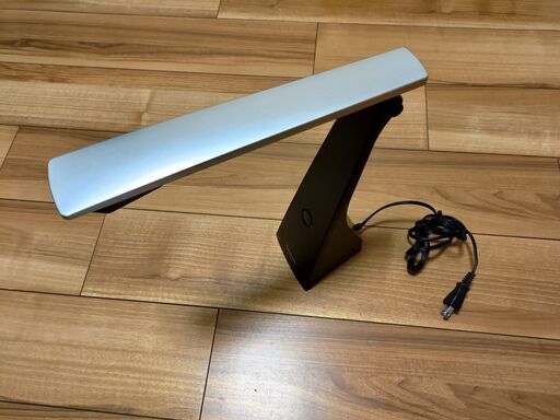パナソニックLEDスタンドSQ-LD220