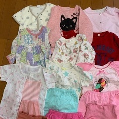 女の子　80サイズ　長袖　パジャマ　ベスト　ズボンのみなど12点セット　Ｅの画像