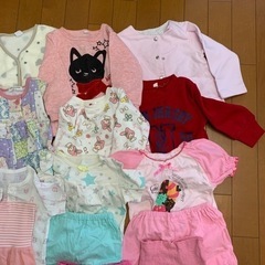 女の子　80サイズ　長袖　パジャマ　ベスト　ズボンのみなど12点セット　Ｅの画像