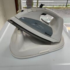 リサイクルショップどりーむ天保山店　No２１０　スチームアイロン...