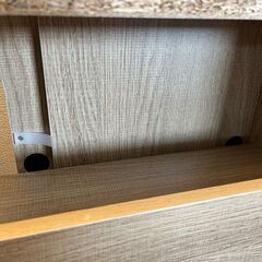 収納棚　扉付きの薄型収納棚　オーク色の画像