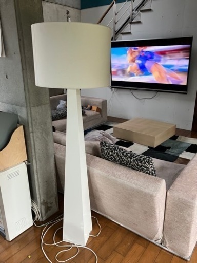 スタンドライト　デザイナーズ　高級　カッシーナ