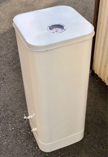 【旭川市内配達可】室内用灯油タンク 90型タンク 高91×横38.5×幅38.5cm【中古】