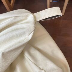 レザービーズクッション 170リットル アイボリーの画像