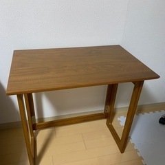 折りたたみテーブル(天面に汚れあり)