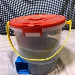トミカでるでるバケツ　タカラトミー