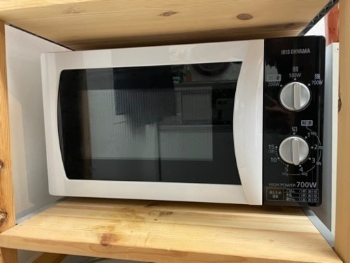 アイリスオーヤマ　電子レンジ　700W