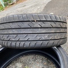 225/35R20 2本