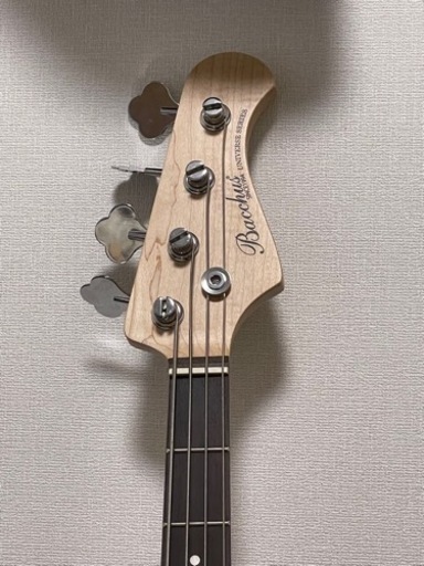 Bacchus ジャズベース ホワイト べっ甲