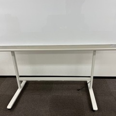 有名メーカーPLUSホワイトボード(電子黒板)の画像