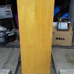 木製の棚です。１２８０×４５０高さ１３６０