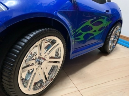 電動自動車　美品