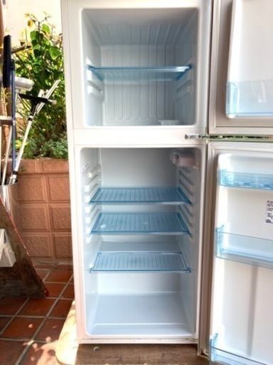 【値下げしました】エラヴィタックス　ノンフロン冷蔵庫　138L 2018年製　動作OK 清掃済み　ER-147