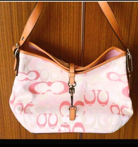 ＣＯＡＣＨコーチの　マルチカラーショルダーバッグ　新同美品✨