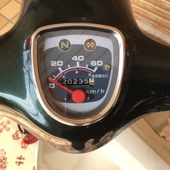 ホンダスーパーカブ　C50  クラシックスタイル　バッテリー新品　リアボックス付きの画像