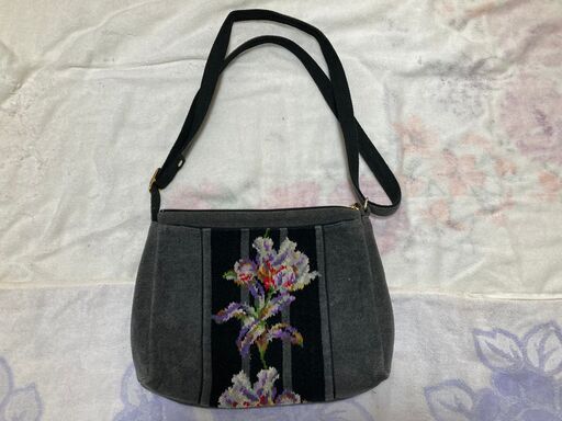 ショルダーバッグ　未使用品
