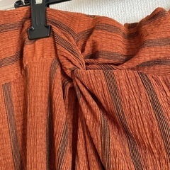値下げＨ&M  ロングスカートの画像