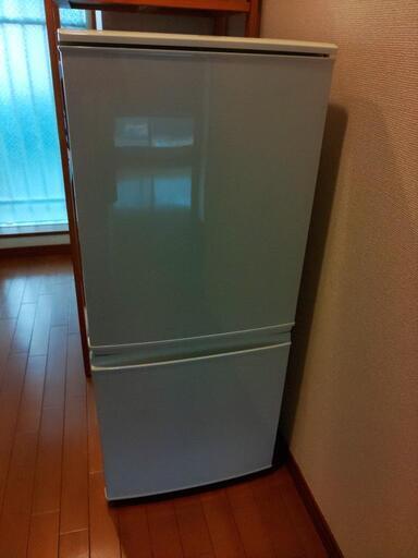 【お取引中】SHARP　冷蔵庫　１3７L