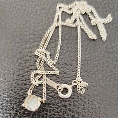 4℃ ヨンドシー 大粒ストーンペンダントとネックレス シルバー刻印の画像