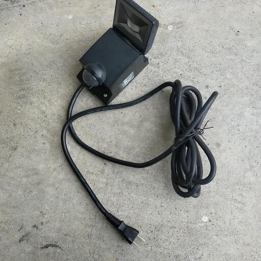 LEDセンサライト LA-11LED　センサーライト