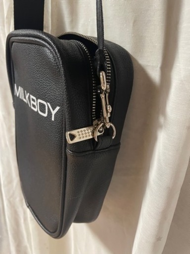 MILK BOY ショルダーバッグ