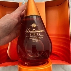 お酒2本の画像