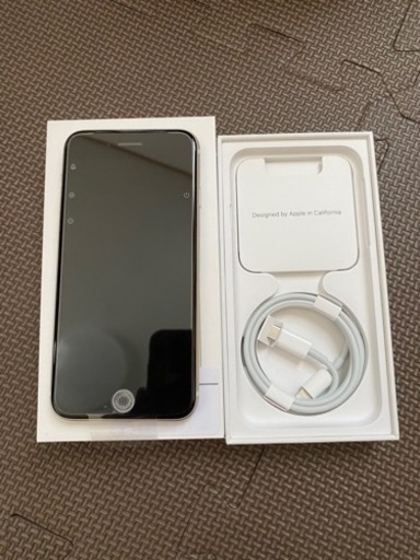 iPhone SE 第3世代 64GB SIMフリー ホワイト