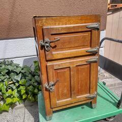 氷式冷蔵庫　冷蔵箱　昭和大正レトロ　アンティーク置物　古道具