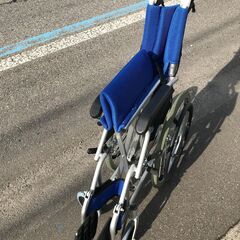 自走介助兼用 車椅子　折りたたみ可能　の画像