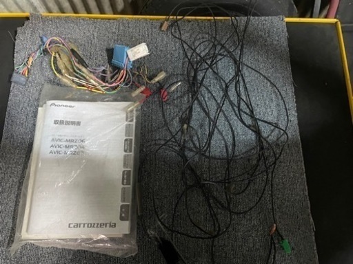 カロッツェリア　楽ナビ　AVIC-MRZ02　管理番号21-2163
