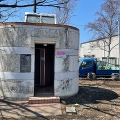 公園のトイレ清掃補助のお仕事です。