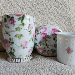 【未使用品】ロイヤルアーデン　茶漉し&蓋付きカップ