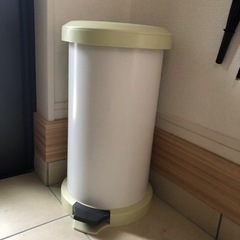 ゴミ箱　密閉
