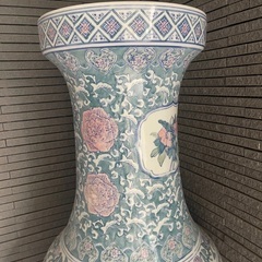 大きな壺　1.8mの画像