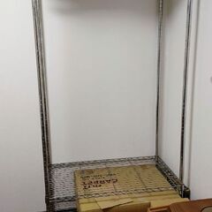 スチールラック　ワードローブ