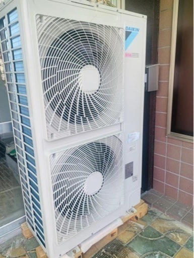 ダイキンエアコン室外機