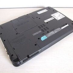 Fujitsu LIFEBOOK AH700/5B　ノートパソコン　破損あり　(3916)の画像