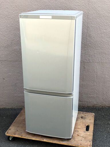 ㉕【税込み】三菱 146L 2ドア冷蔵庫 MR-P15C-S シルバー 18年製【PayPay使えます】