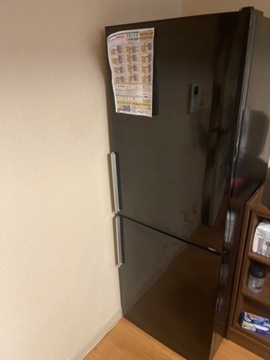 冷蔵庫　275L  引っ越し先に置けない為安く販売　桶川(北上尾駅)