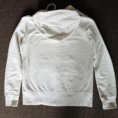 チャンピオン　ジップアップパーカー　ライトグレー　Ｍ　美品の画像