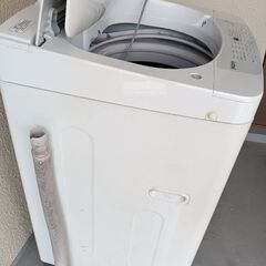 壊れた洗濯機の画像